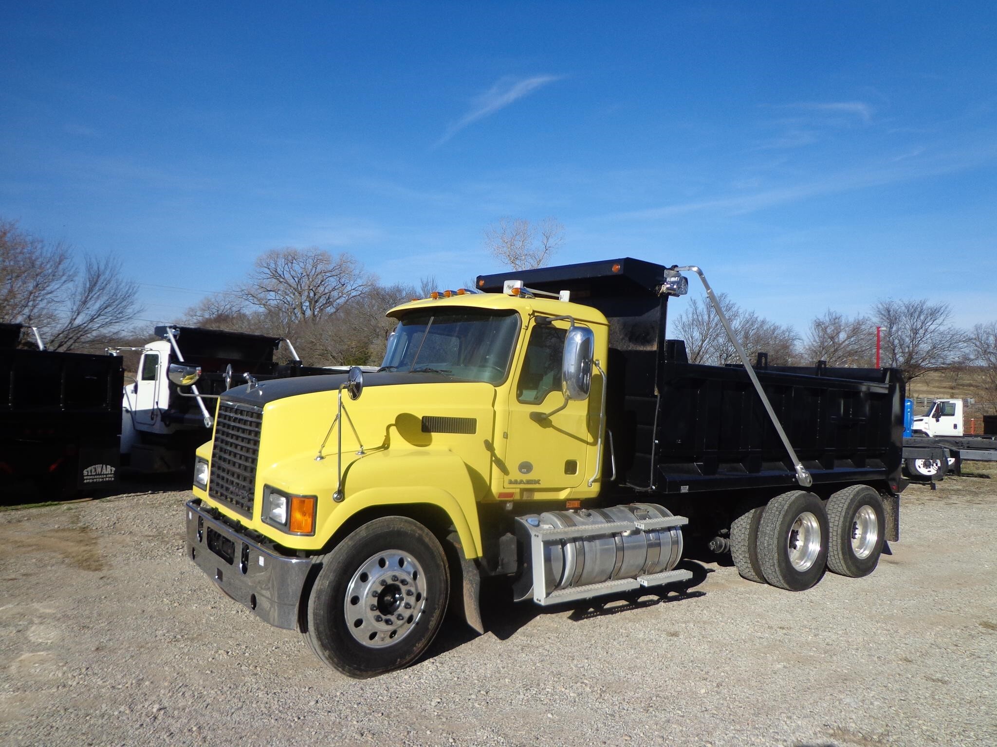 2016 MACK 600 in Shawnee, OK