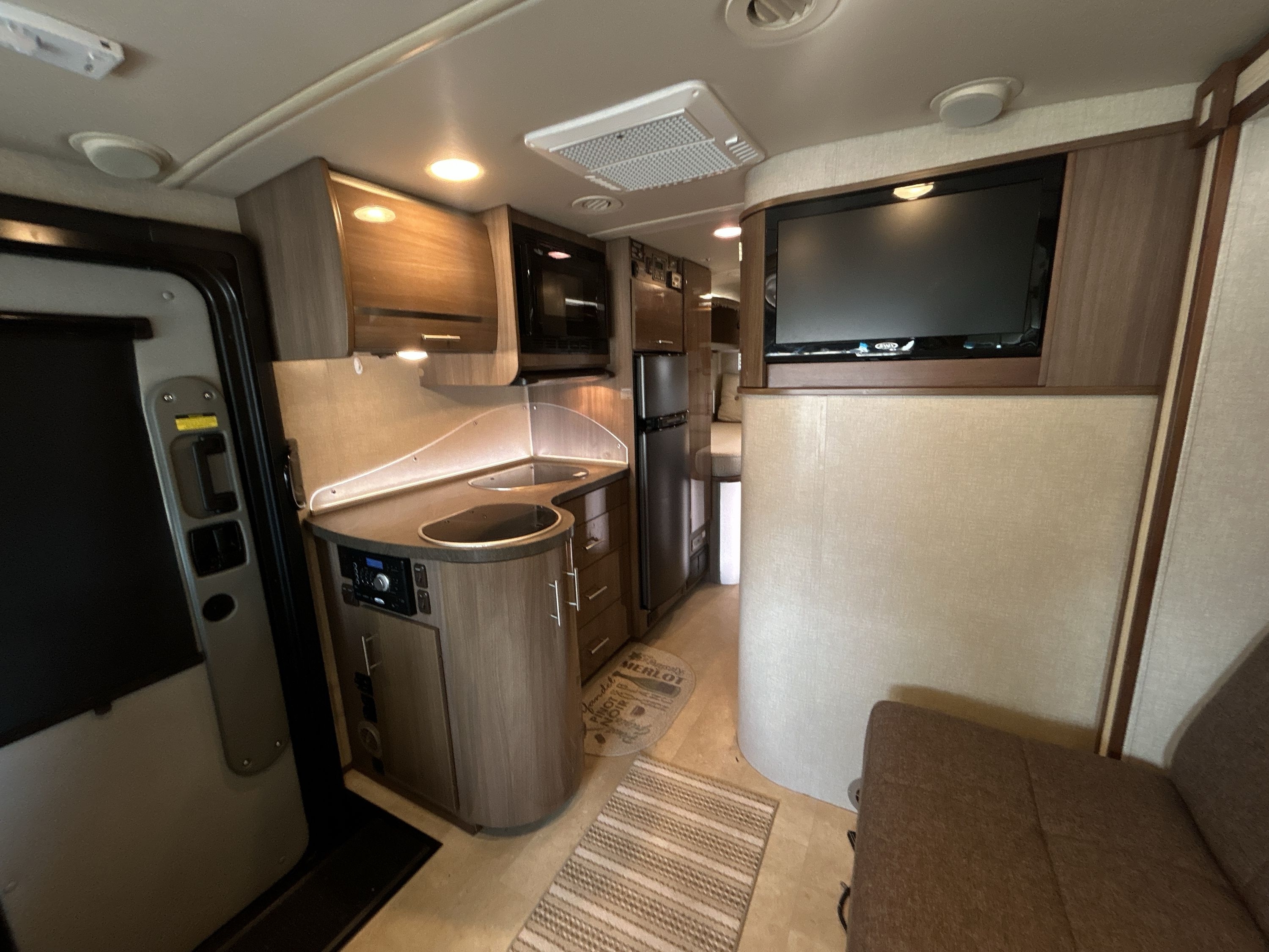 2015 Winnebago VIA 25T in lewisville TX