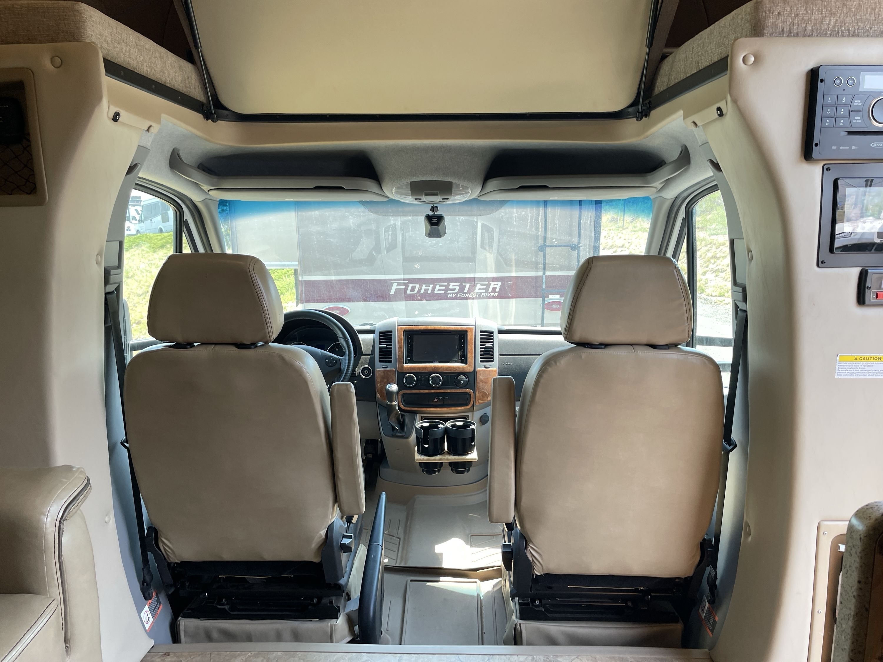 2018 Thor CHATEAU CITATION 24SR in golden CO