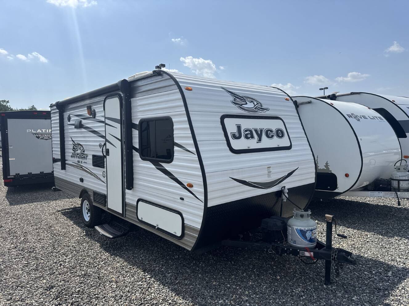A photo of this 2017 Jayco JAY FLIGHT SLX 174BH