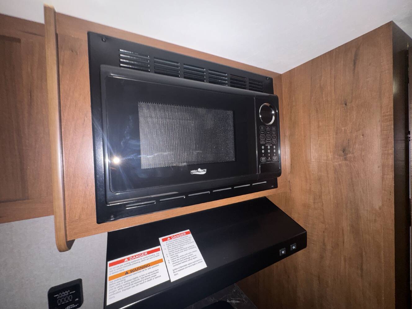 A photo of this 2017 Jayco JAY FLIGHT SLX 174BH