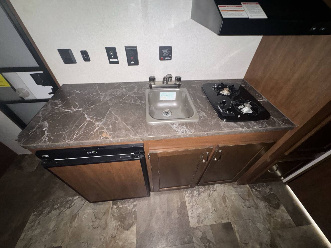 A photo of this 2017 Jayco JAY FLIGHT SLX 174BH