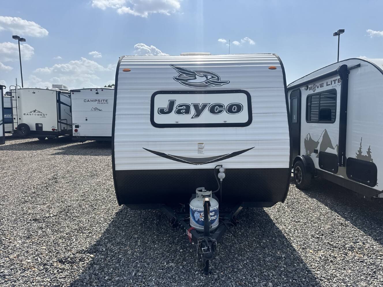 A photo of this 2017 Jayco JAY FLIGHT SLX 174BH