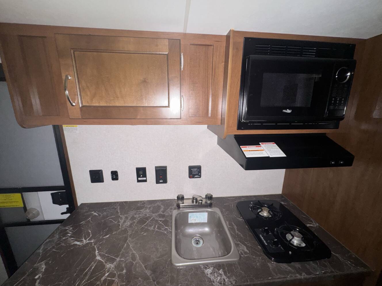 A photo of this 2017 Jayco JAY FLIGHT SLX 174BH