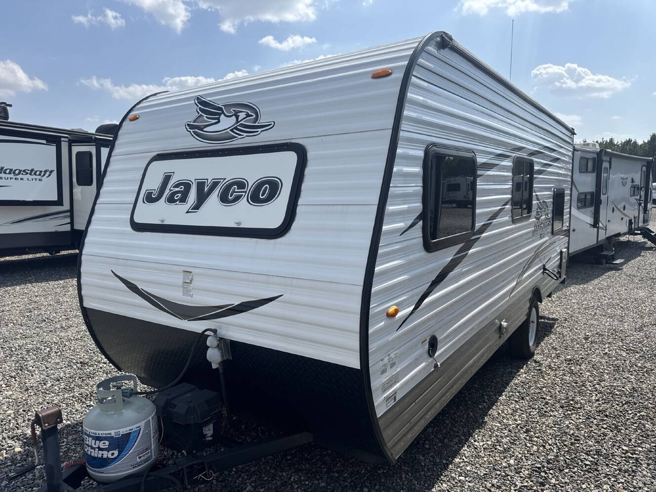 A photo of this 2017 Jayco JAY FLIGHT SLX 174BH