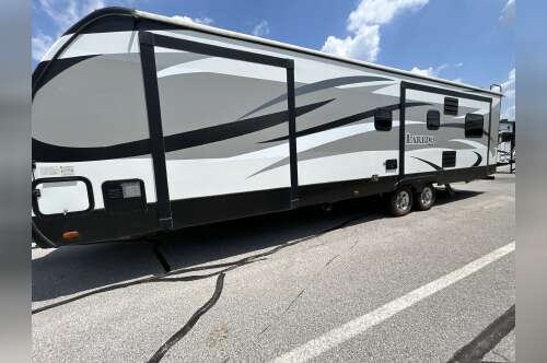 2016 Keystone LAREDO 314RE in greenfield IN