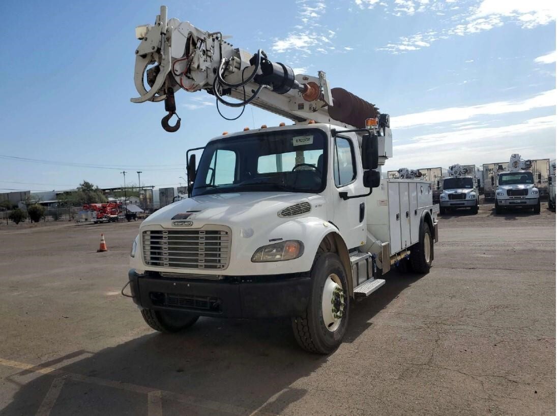 2019 FREIGHTLINER BUSINESS CLASS M2 106 in Phoenix, AZ