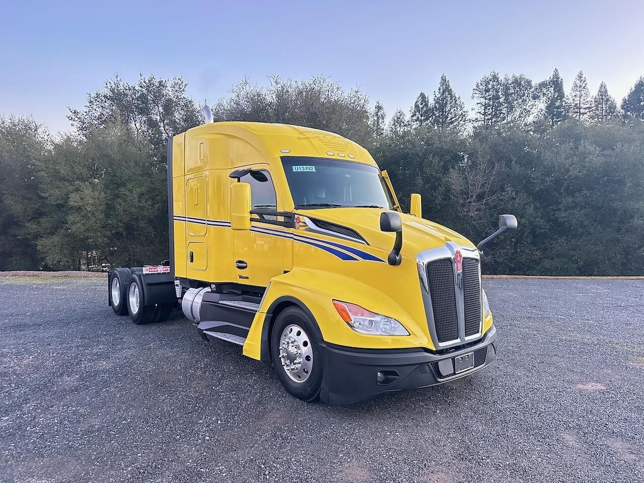 2024 KENWORTH T680 in Cloverdale, CA