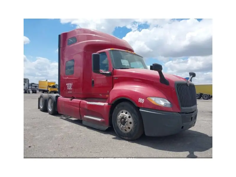 2021 INTERNATIONAL LT625