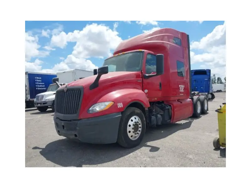 2021 INTERNATIONAL LT625
