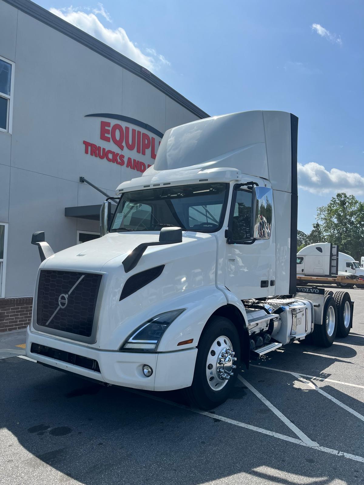 2019 VOLVO VNR in Port Wentworth, GA