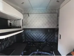 2023 KENWORTH T680