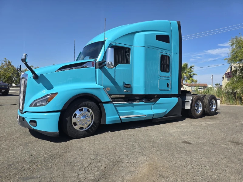 2023 KENWORTH T680