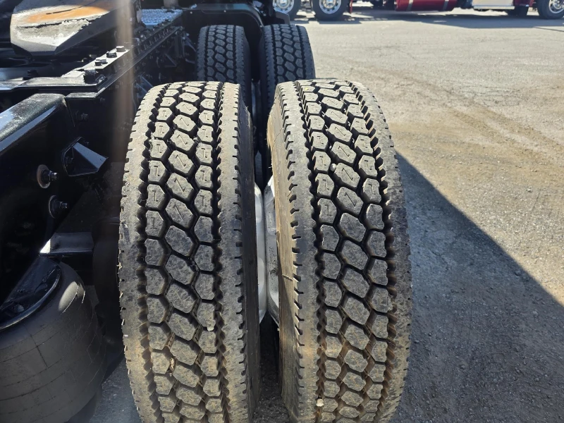 2023 KENWORTH T680