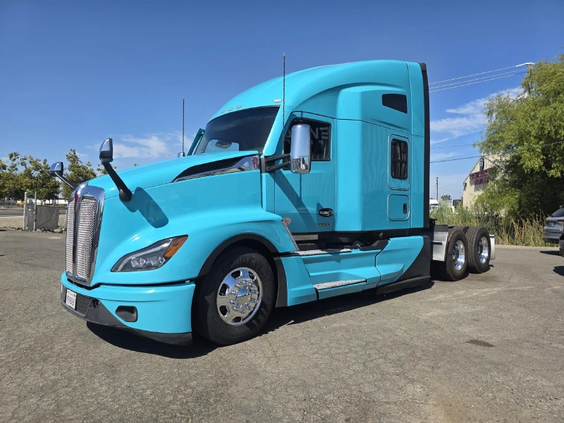 2023 KENWORTH T680