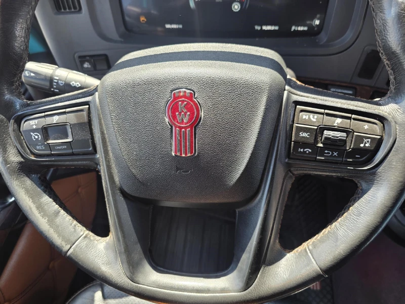 2023 KENWORTH T680