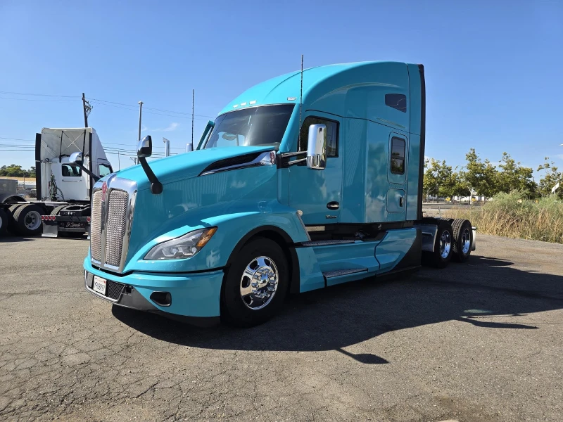 2023 KENWORTH T680