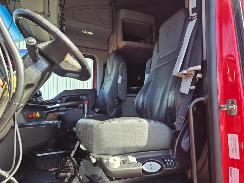 2024 KENWORTH T680