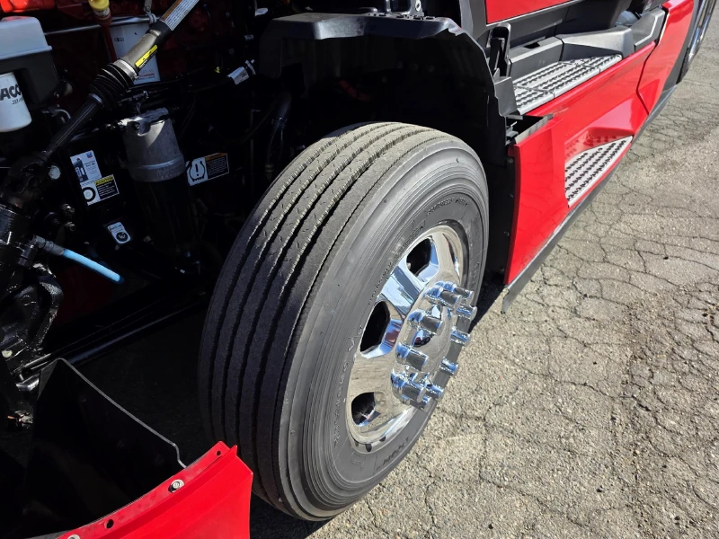 2024 KENWORTH T680