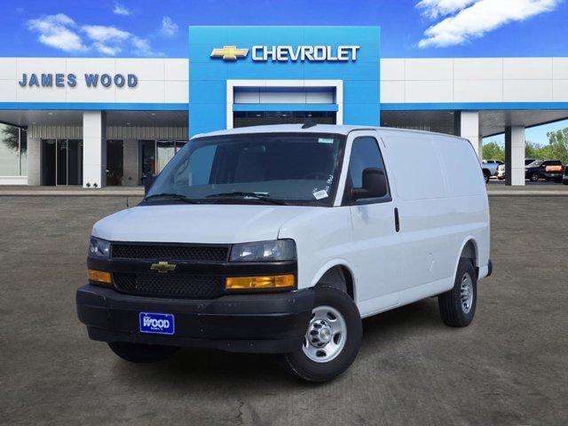 2025 CHEVROLET Express Cargo in Decatur, TX