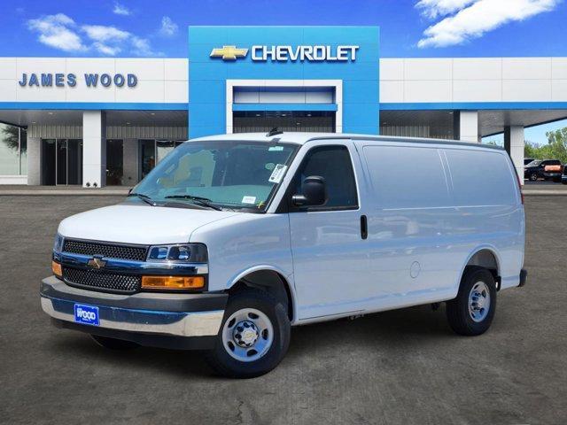 2026 CHEVROLET Express Cargo in Decatur, TX