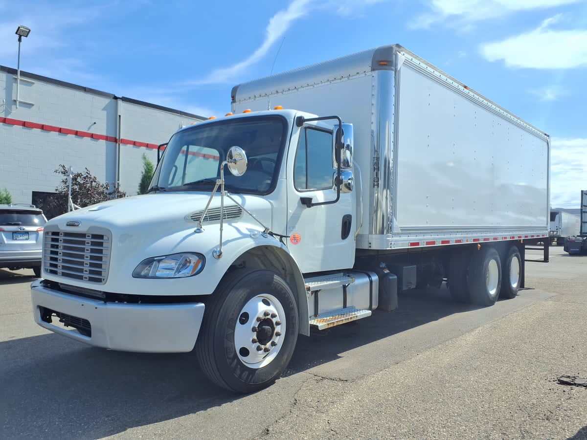 2019 FREIGHTLINER BUSINESS CLASS M2 106 in Altoona, IA