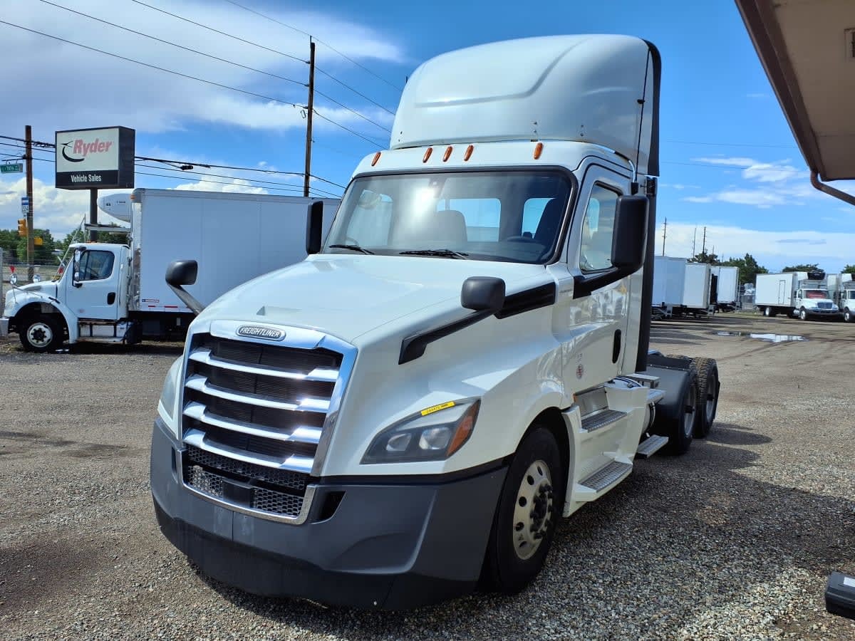 2020 FREIGHTLINER CASCADIA 126 in Commerce City, CO