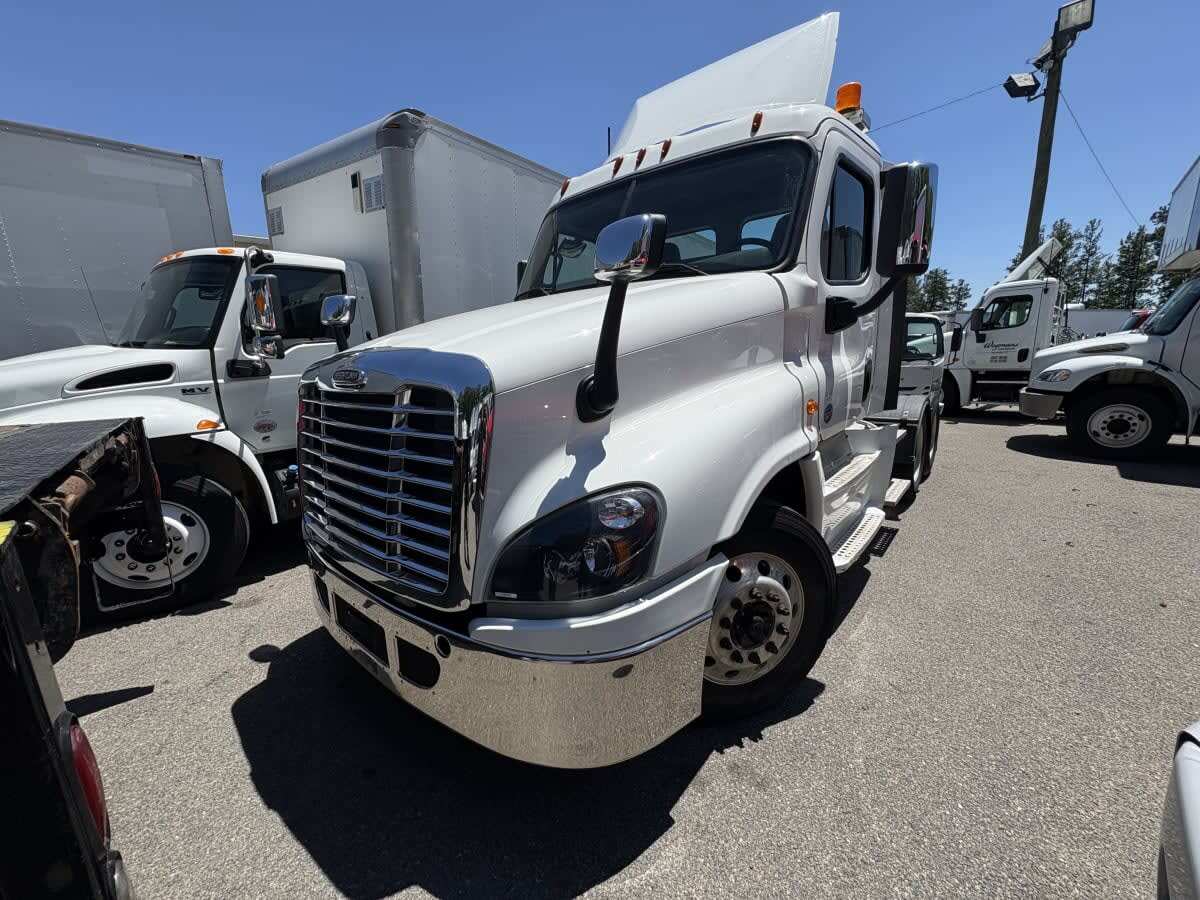 2019 FREIGHTLINER CASCADIA 125 in Richmond, VA