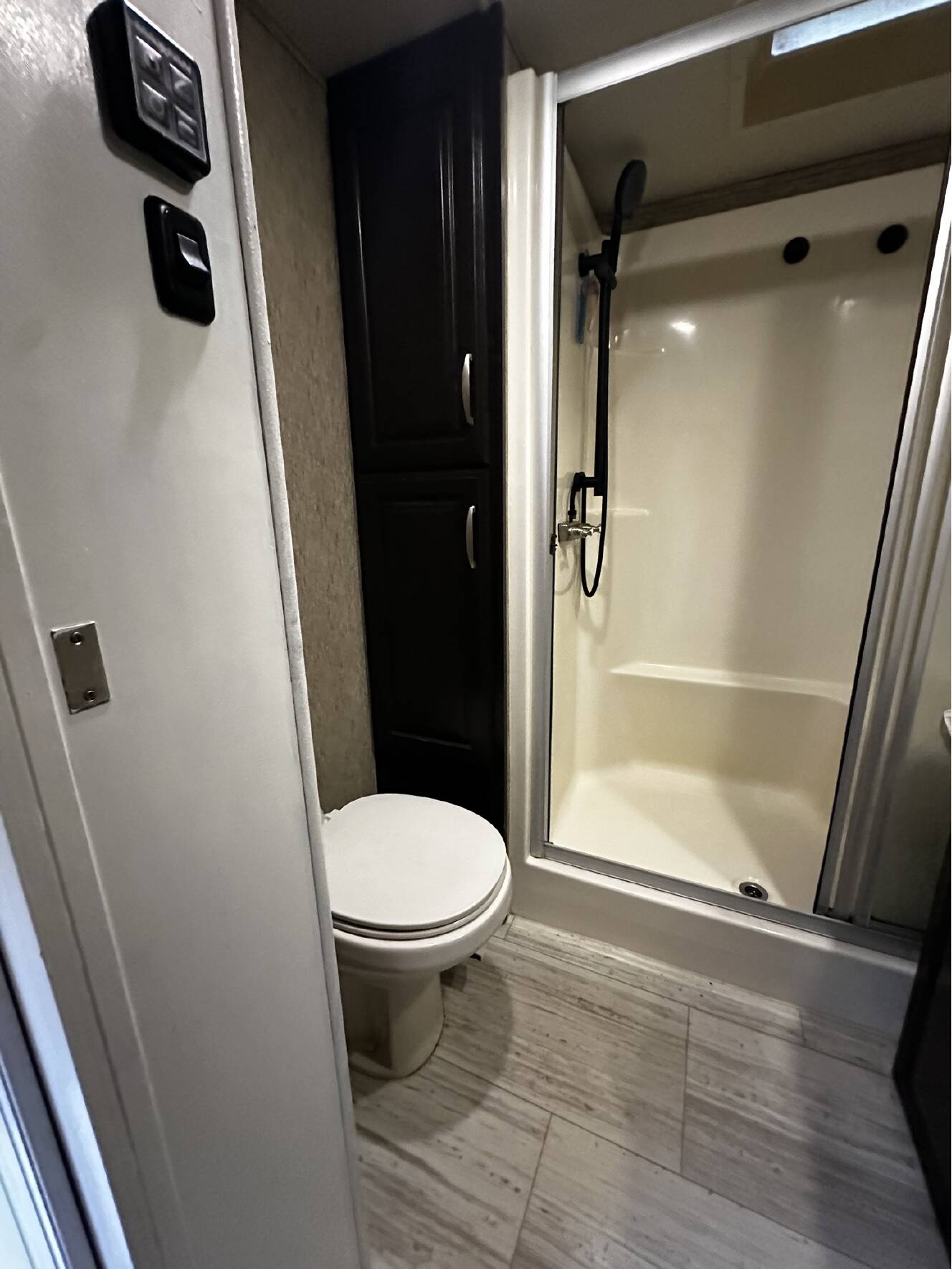 A photo of this 2016 Grand Design MOMENTUM 380TH