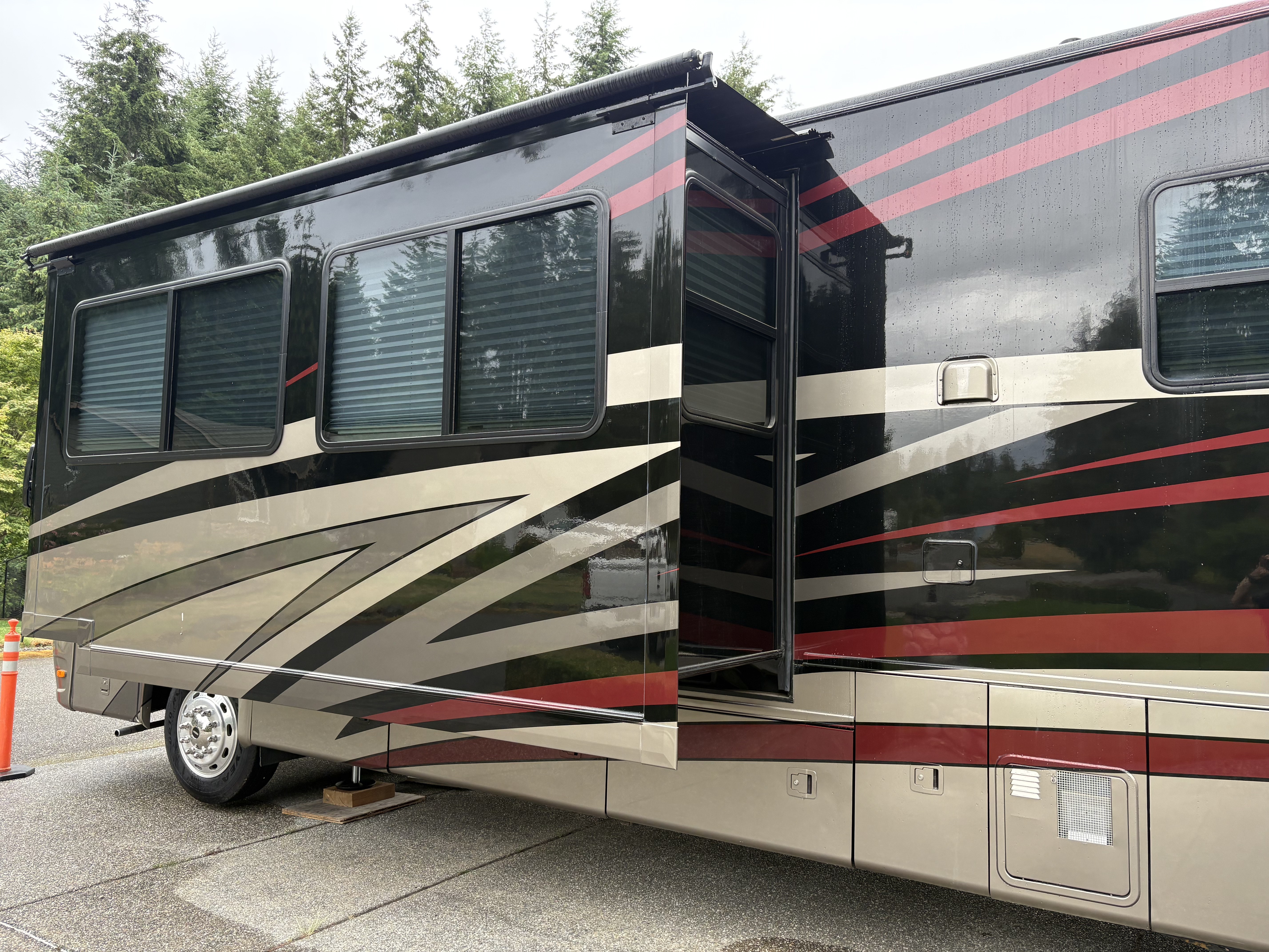 2008 Gulf Stream TOURMASTER 40A in stanwood WA
