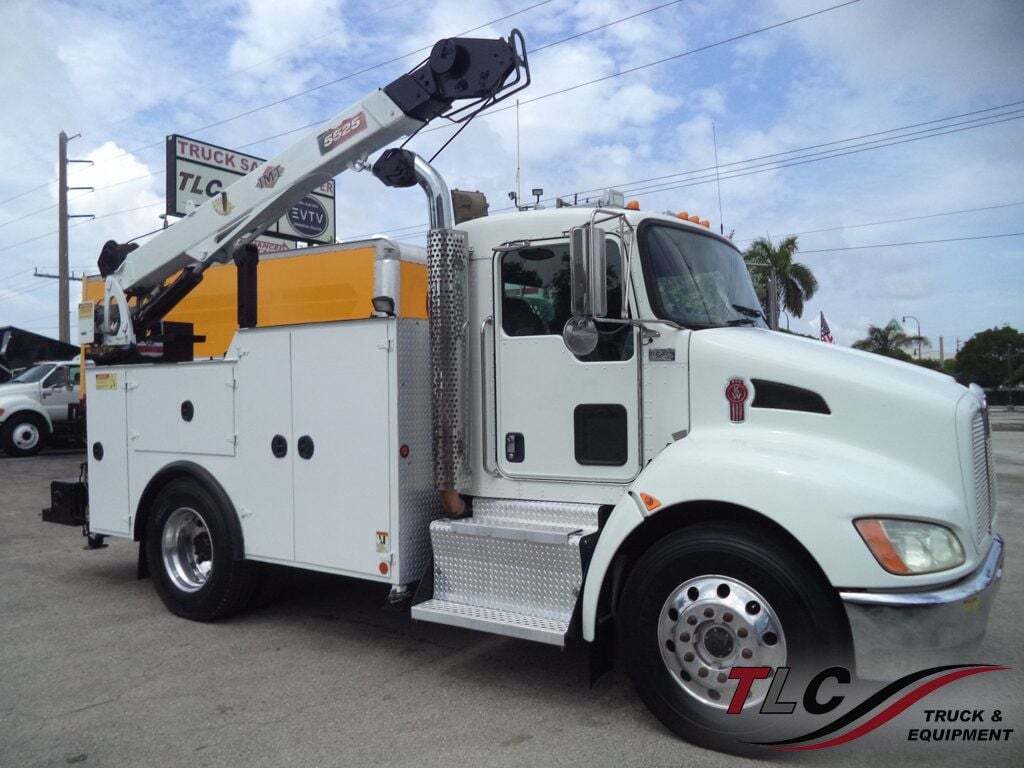 2014 KENWORTH T270 in Pompano Beach, FL