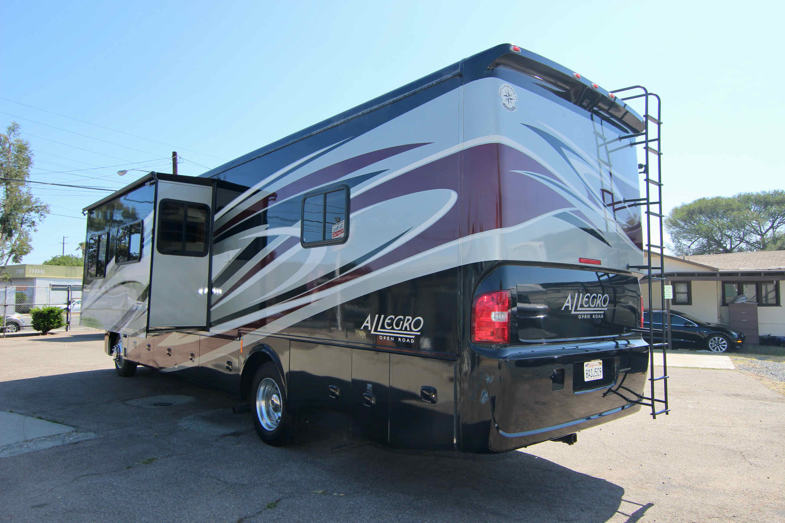 2013 Tiffin Motorhomes ALLEGRO OPEN ROAD 34TGA in yucaipa CA