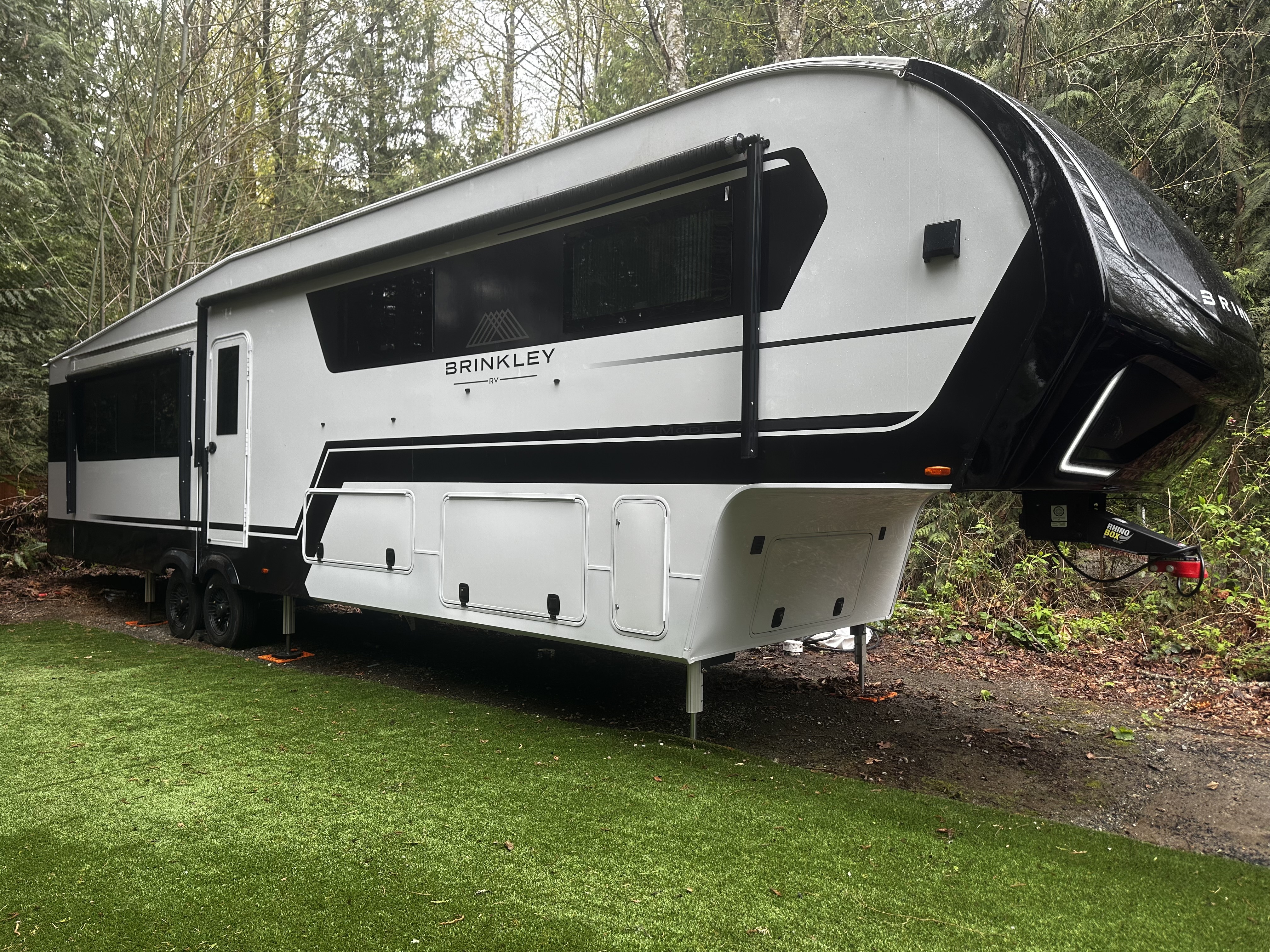 2024 Brinkley MODEL Z 3610 RV