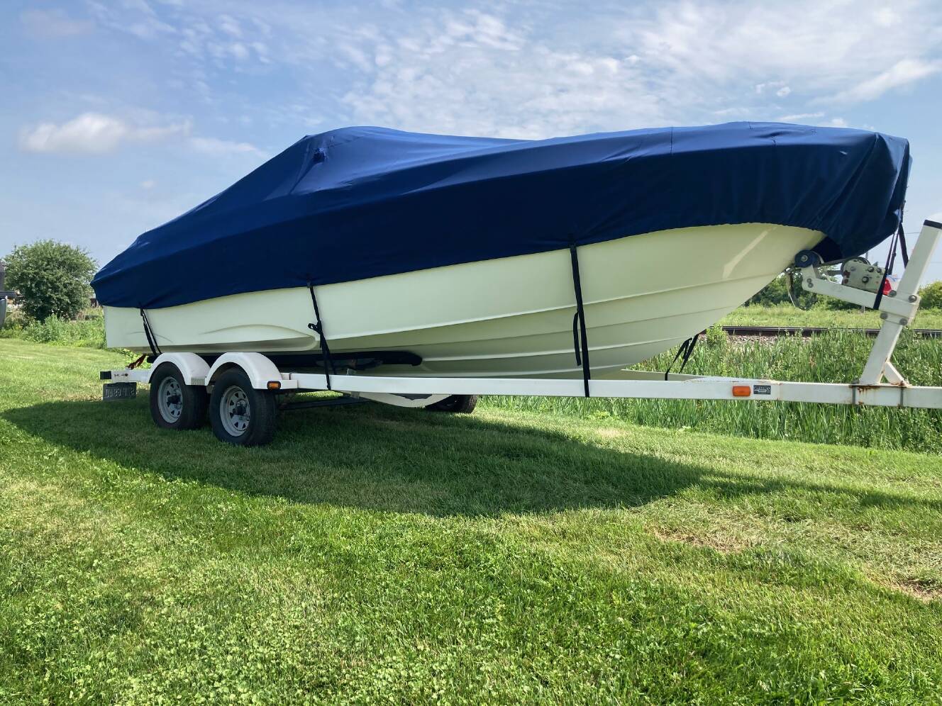 A photo of this 2005 Bayliner 219 SUNDECK