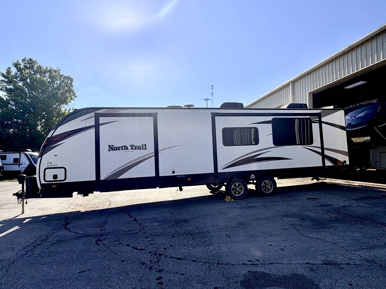 A photo of this 2018 Heartland North Trail NT KING 30RKDD