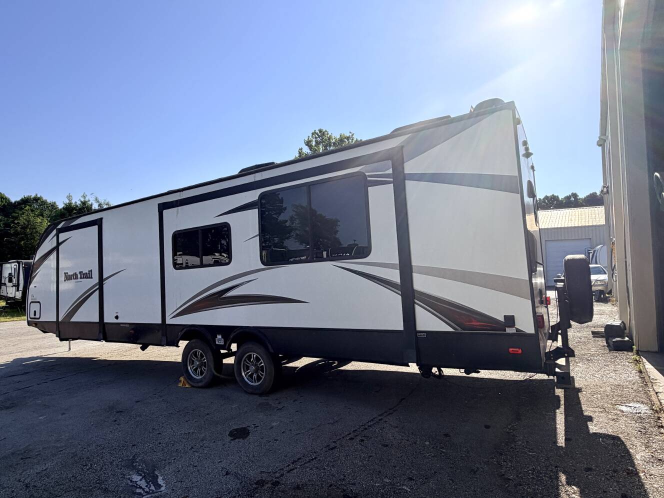 A photo of this 2018 Heartland North Trail NT KING 30RKDD