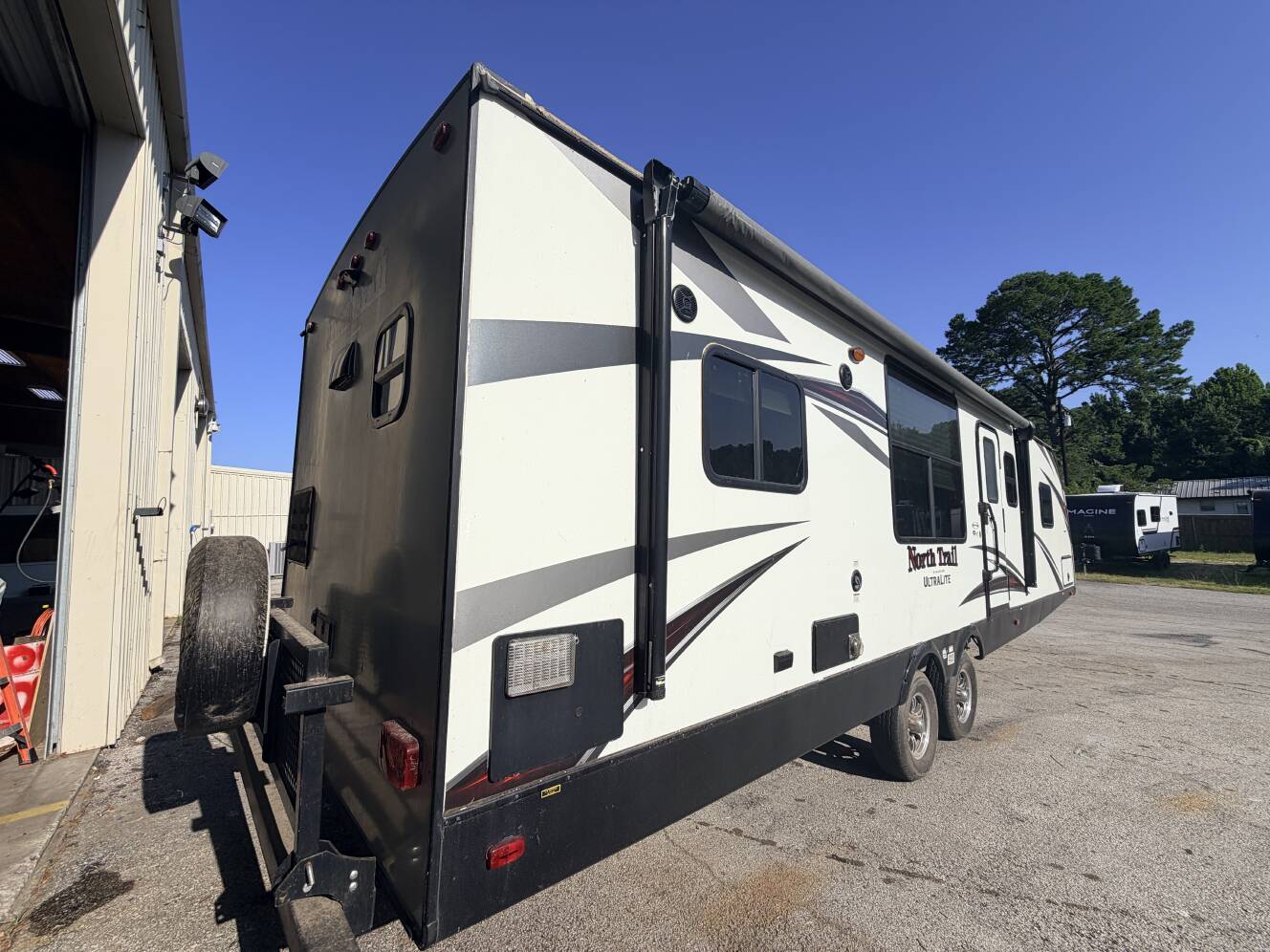 A photo of this 2018 Heartland North Trail NT KING 30RKDD