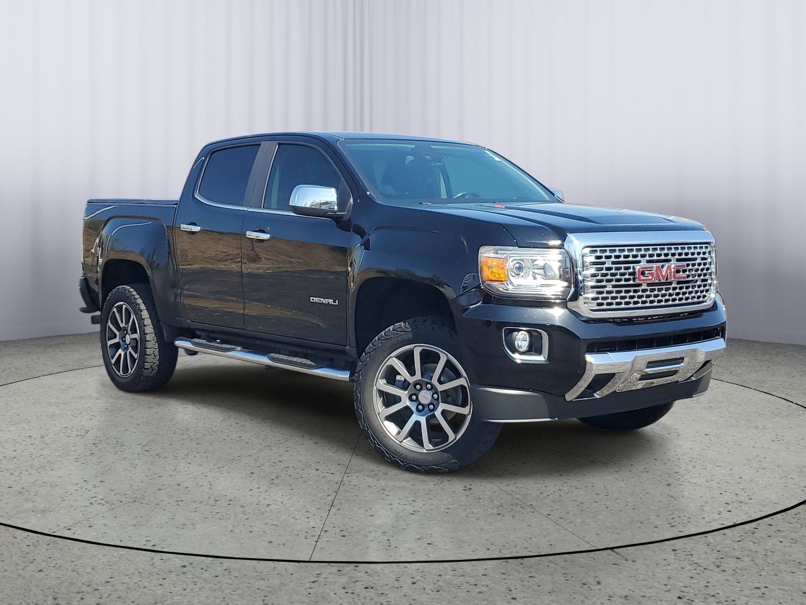 2017 GMC CANYON in Paw Paw, MI