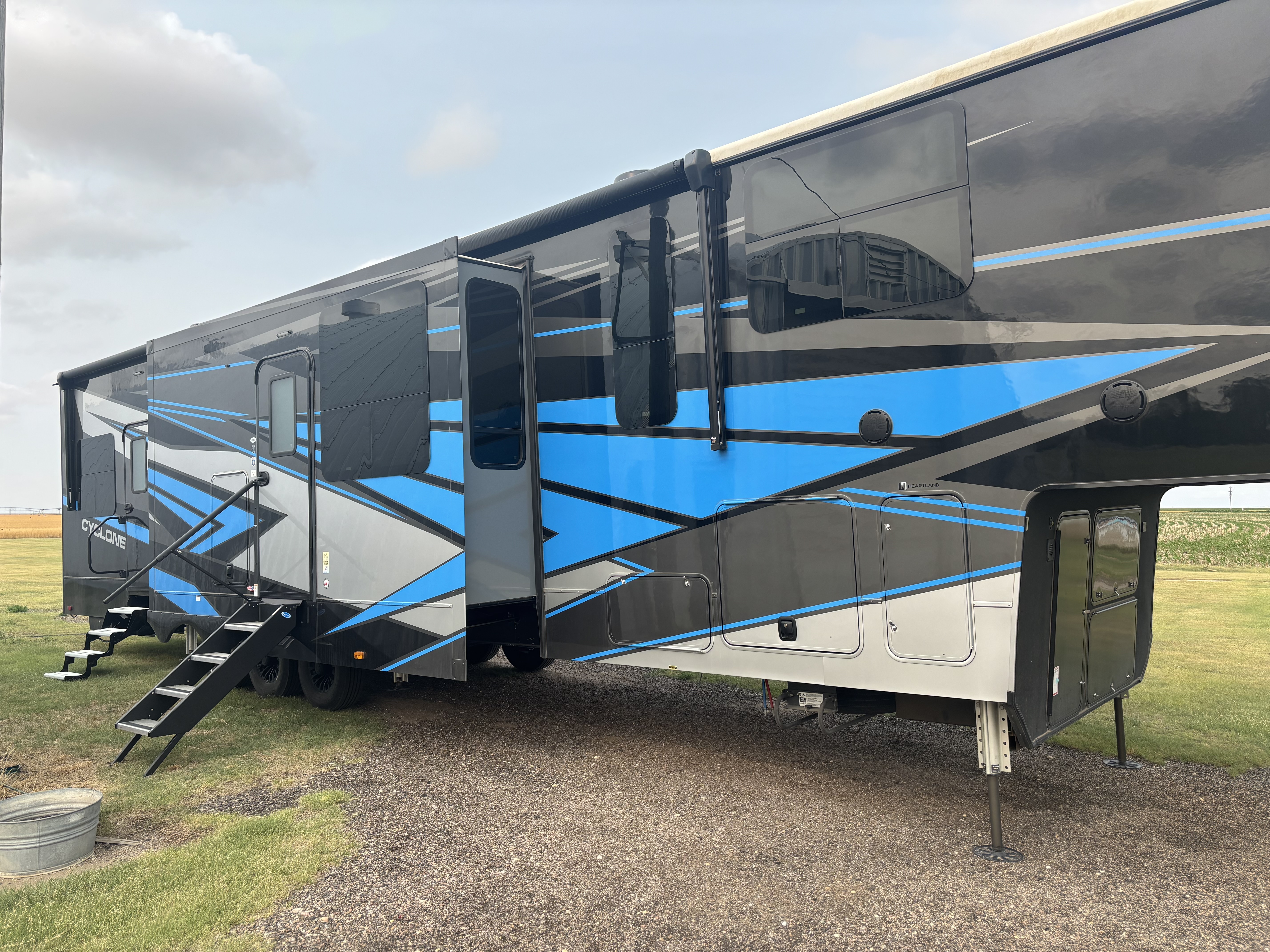 2025 Heartland CYCLONE 4006 in leoti KS