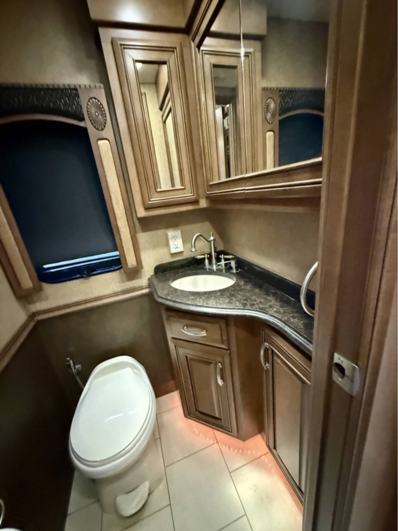 A photo of this 2013 Entegra Coach CORNERSTONE 45K