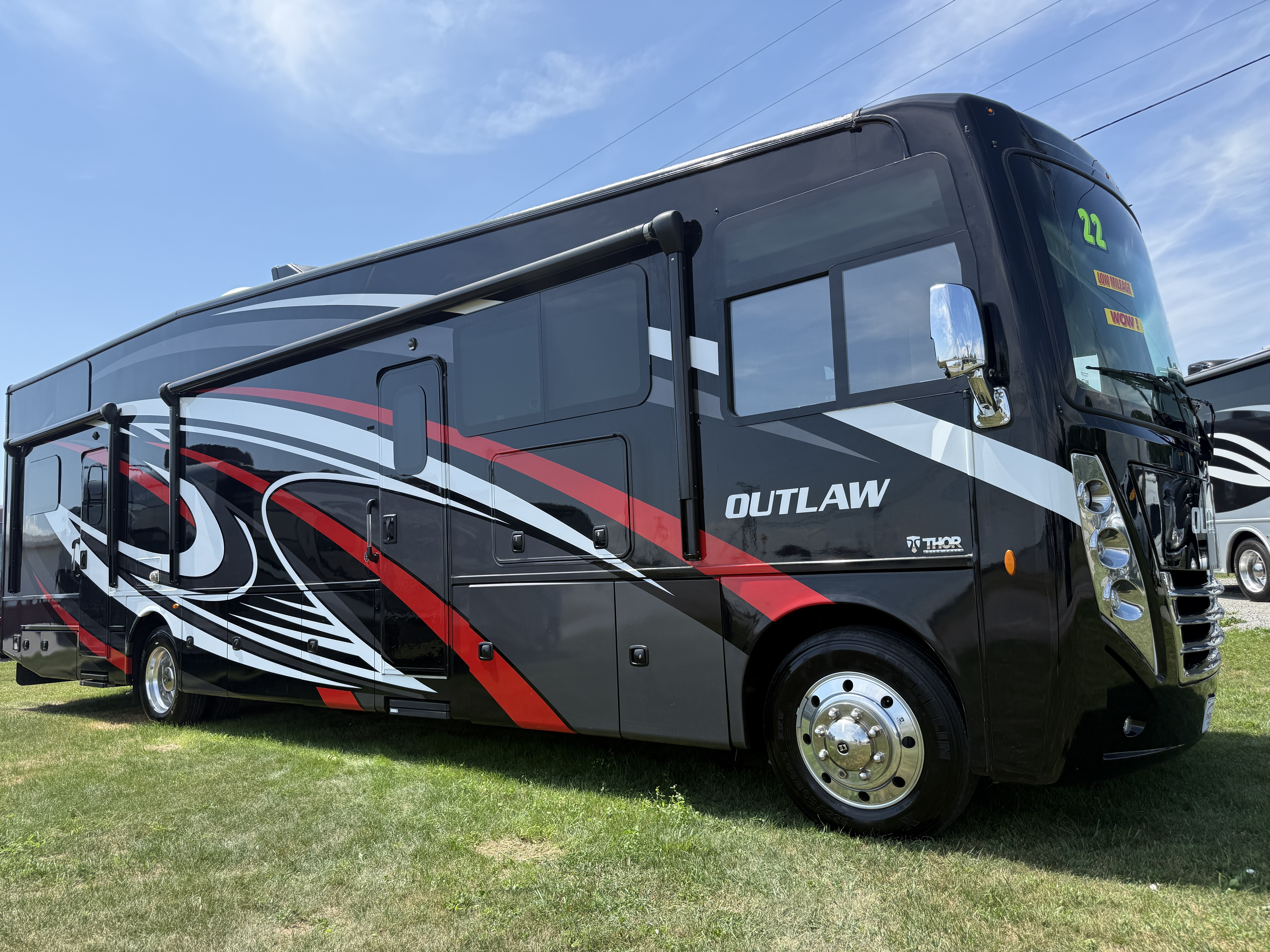 2022 Thor Motor Coach OUTLAW 38KB in findlay OH