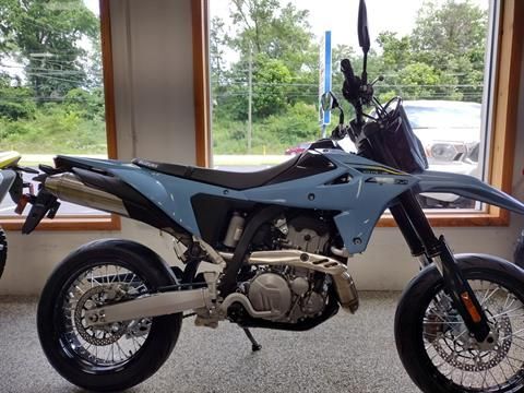 2025 Suzuki DR-Z4SM BASE in Murrysville, PA