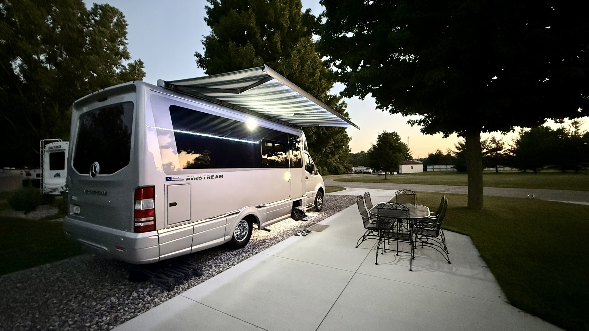 2024 Airstream ATLAS 24 TOMMY BAHAMA MB E1 in marshall MI