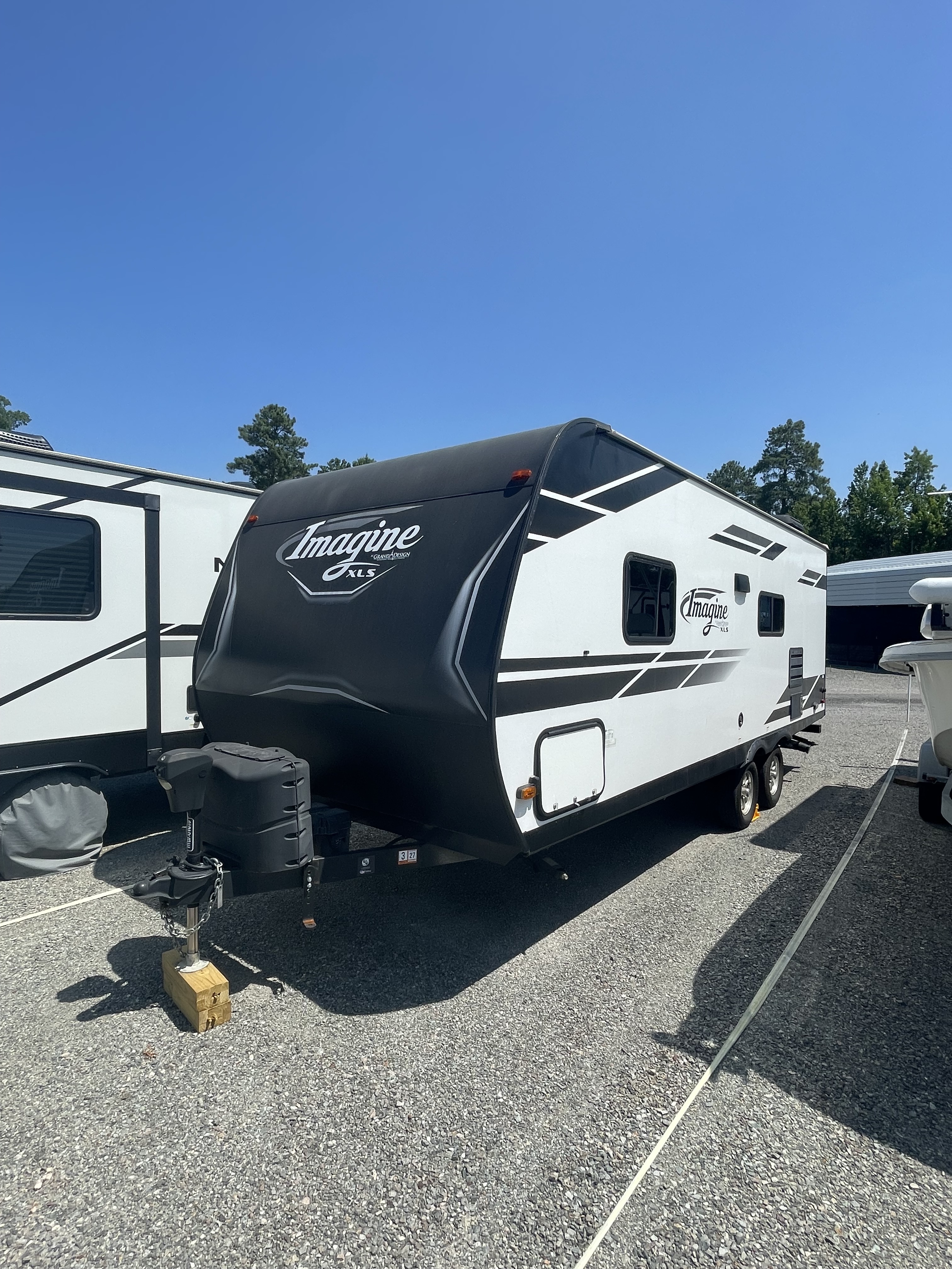 2021 Grand Design IMAGINE XLS 22RBE RV