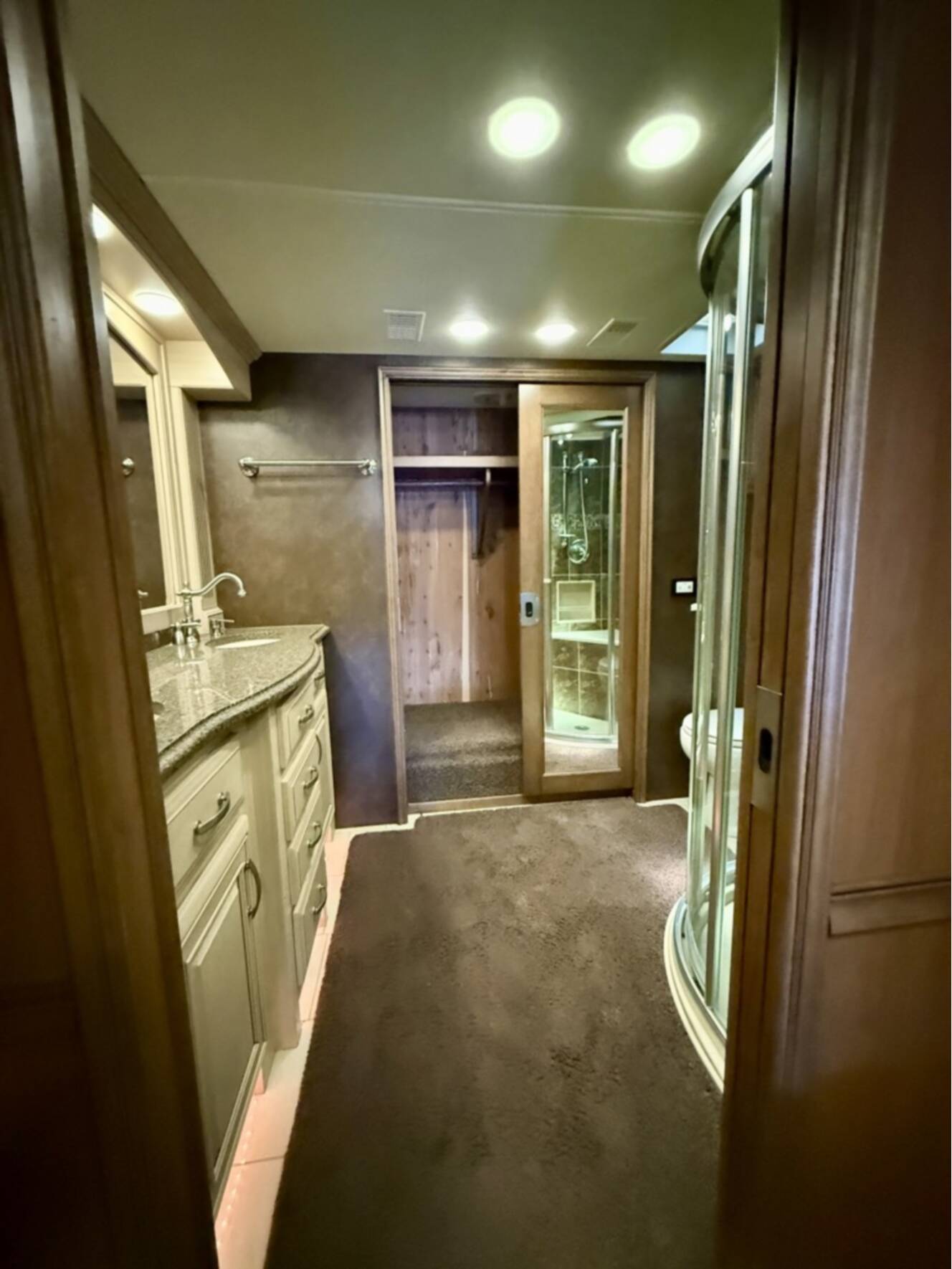 A photo of this 2013 Entegra Coach CORNERSTONE 45K