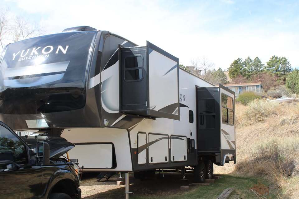 2021 Dutchmen YUKON 399ML in fort collins CO