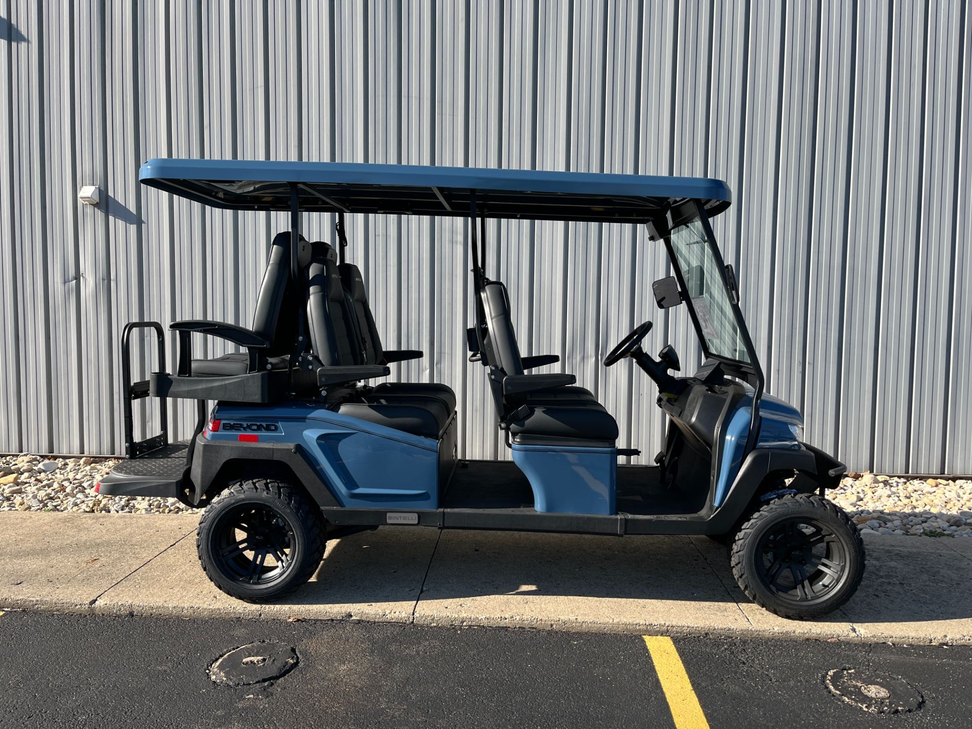 2026 Bintelli Beyond 6 Seater Lifted 6PR in wauconda IL