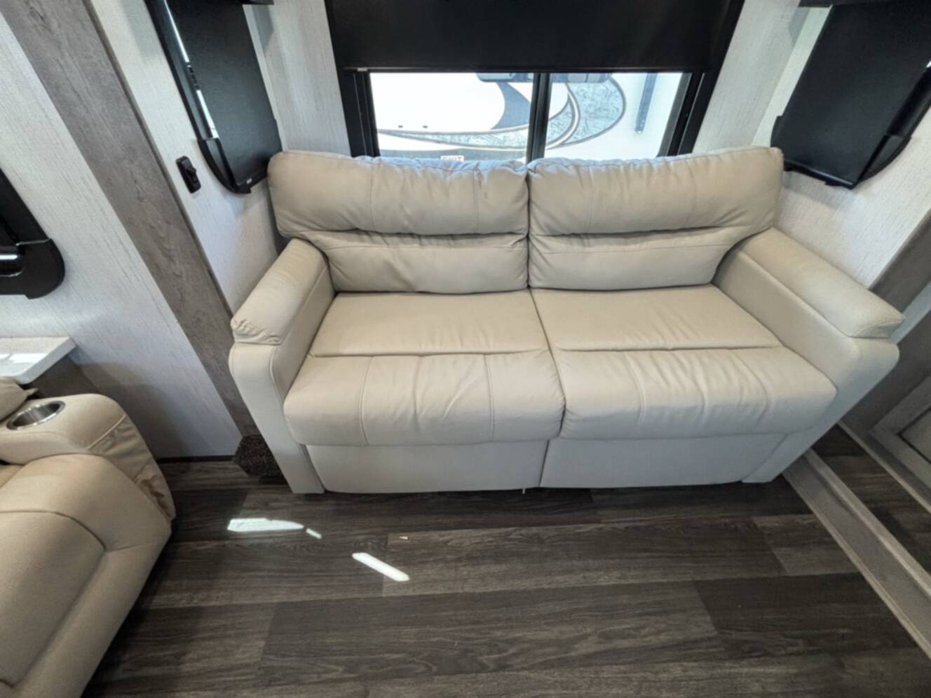 A photo of this 2021 Heartland BIG COUNTRY 3902FL