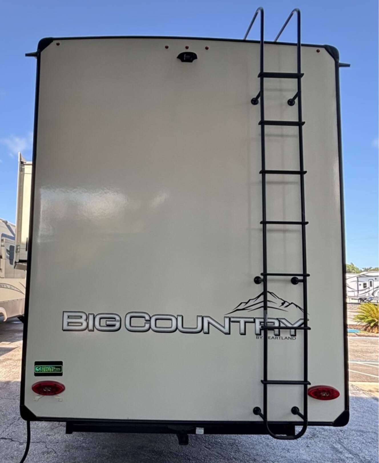 A photo of this 2021 Heartland BIG COUNTRY 3902FL