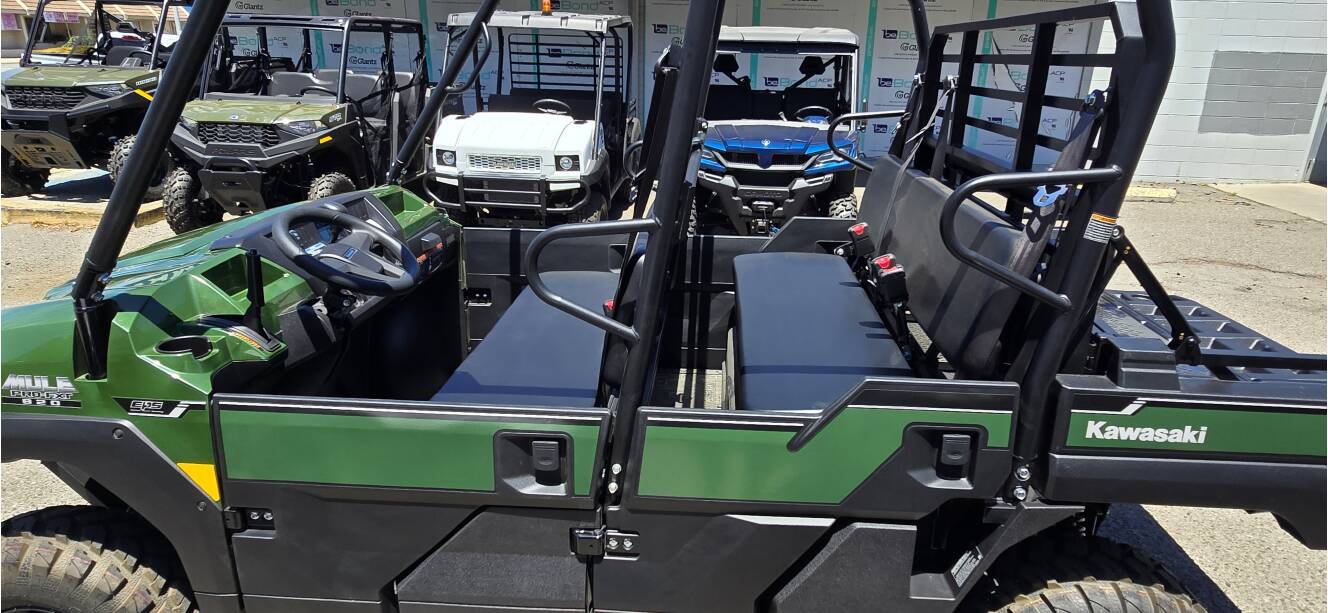 A photo of this 2026 Kawasaki MULE PRO-FXT™ 820 EPS
